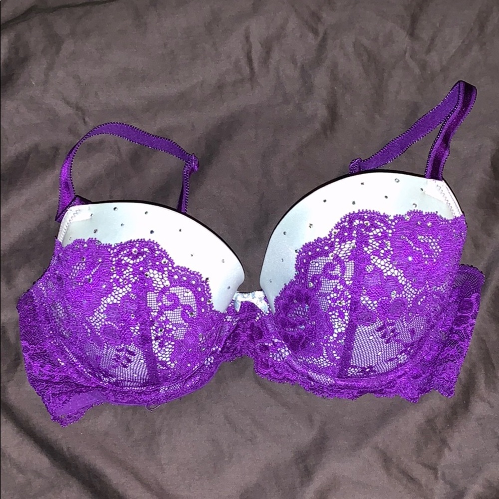 Vs bra